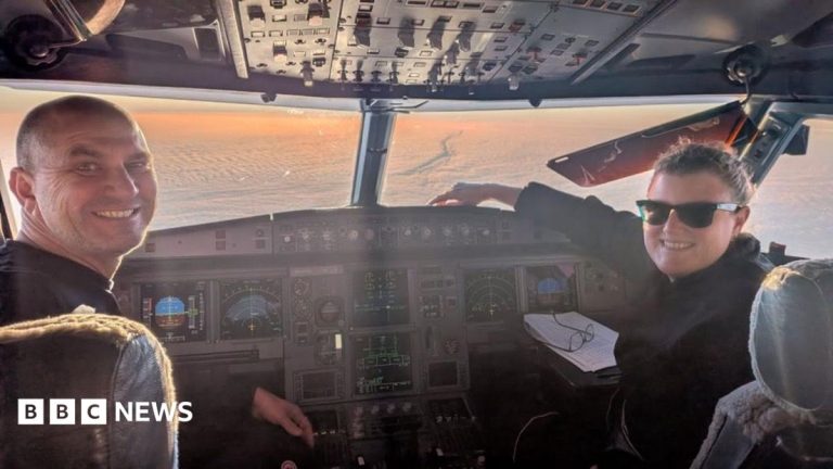 Australian aviation crew carries out daring midwinter Antarctica rescue
