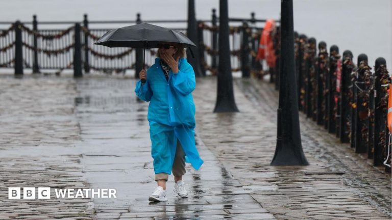 Bank holiday weekend to see more thunderstorms and rain