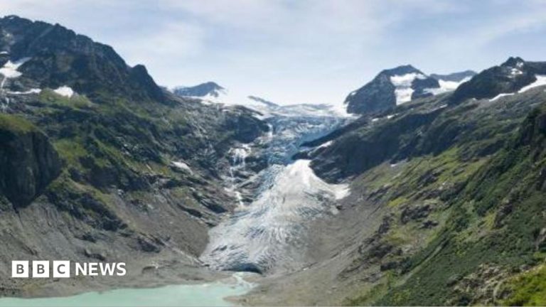 Bodies of two hikers missing for decades found after Swiss glacier melts