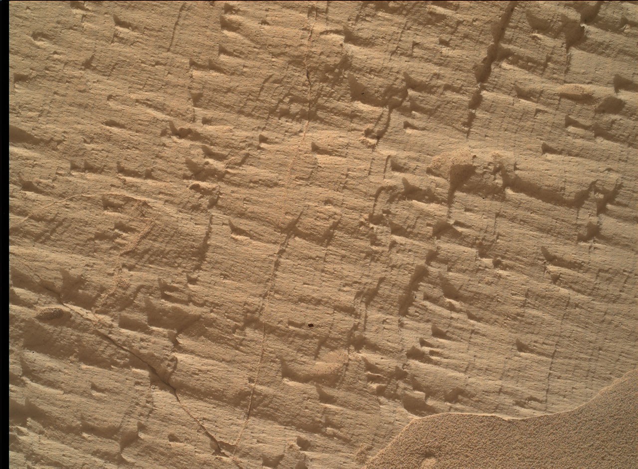 Curiosity Blog, Sols 4968-4974: Rock Climbing Towards the Discontinuity