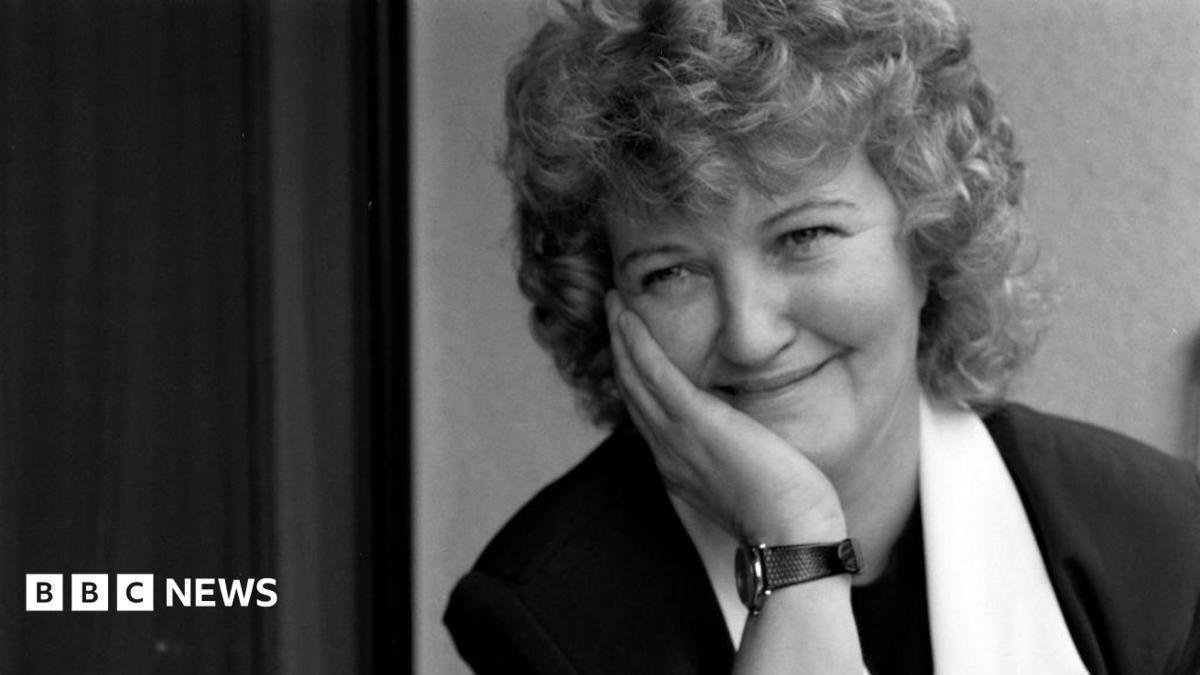 Funeral of Irish actress Brenda Fricker takes place in Dublin