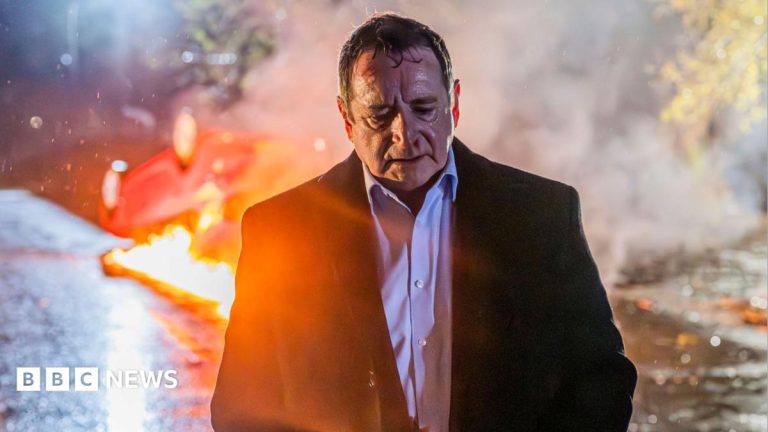 Hints of fiery finale for last ever episode of River City