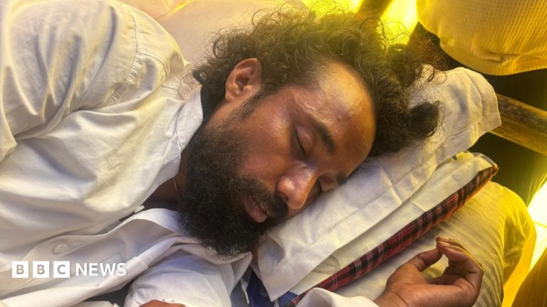 Indian student leader ends hunger strike after 16 days