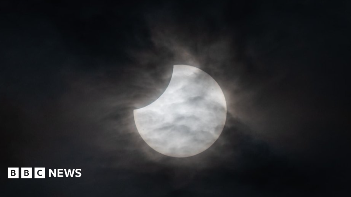 Most of sun to be eclipsed across island of Ireland