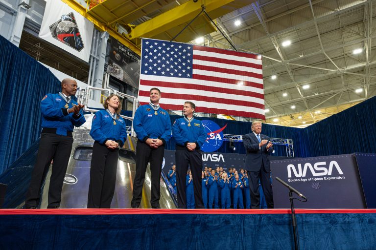 NASA’s Artemis II Crew Receives Congressional Space Medal of Honor