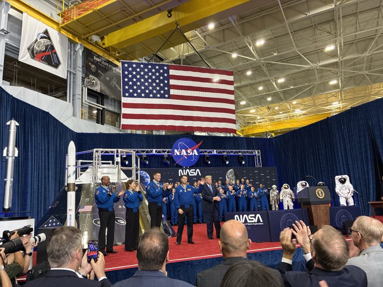 President Honors NASA’s Artemis II Crew with Highest US Space Award