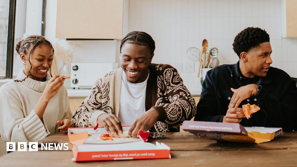 Starting uni? What to know about the free NHS meningitis B jab in England
