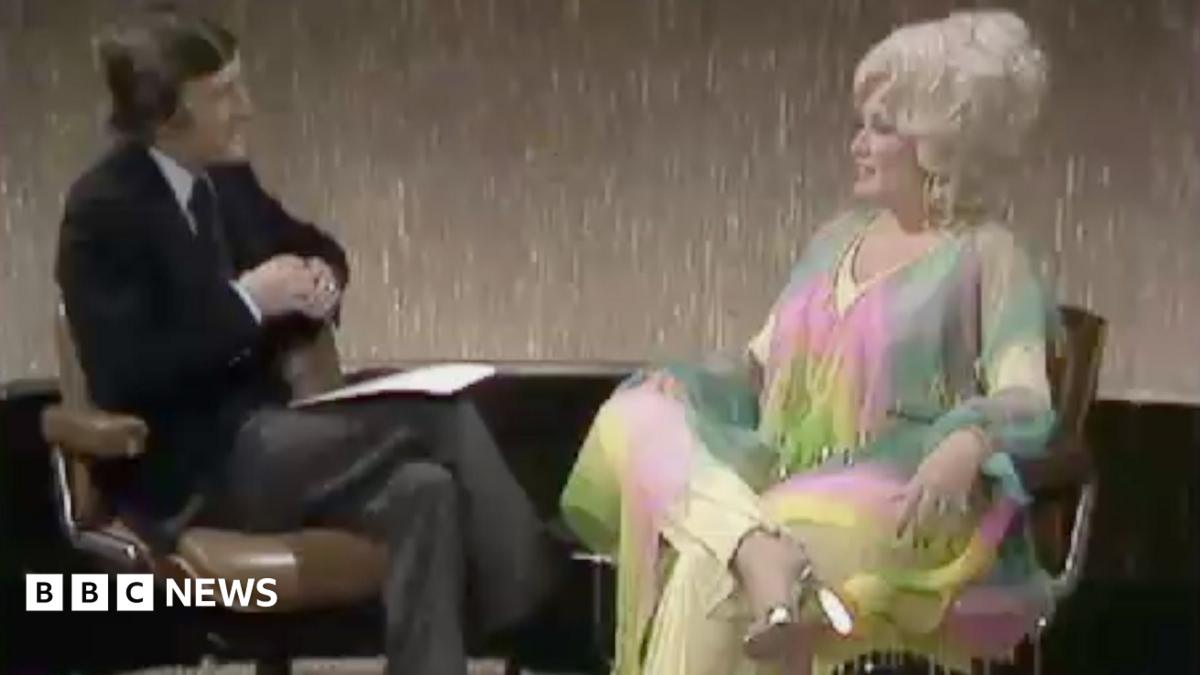 ‘We used flour for powder’ – Dolly reflects on early life in 1979 BBC interview