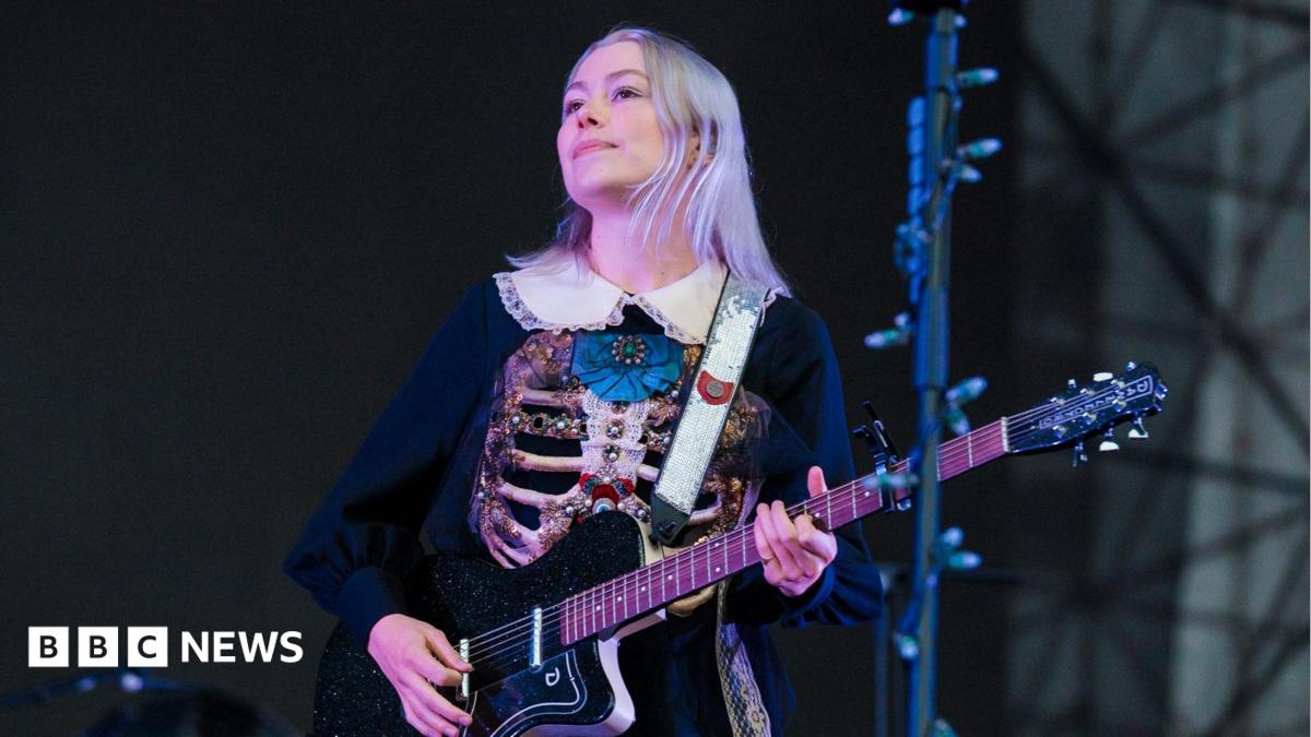 What’s it like to hear an unreleased album in a planetarium?