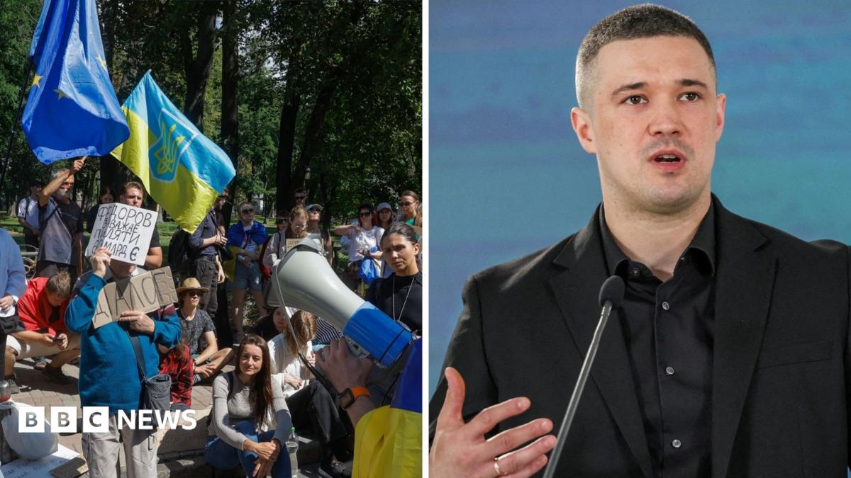 Why is Ukraine’s ex-defence minister calling for wartime elections?