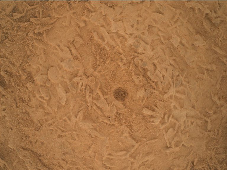 Curiosity Blog, Sols 5016–5021: Fantastic Minerals and How To Detect Them