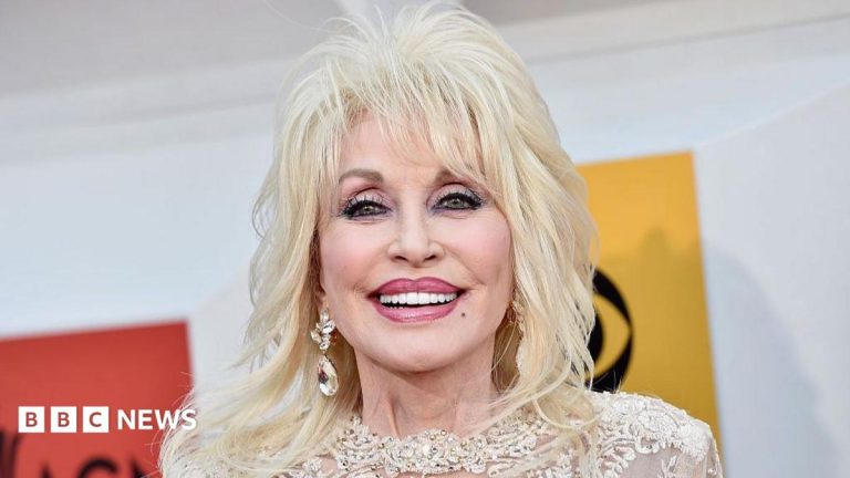 Dolly Parton’s manager accuses her nephew of threats and intimidation