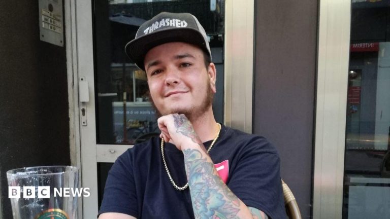 Family told to call locksmith over mental health fears