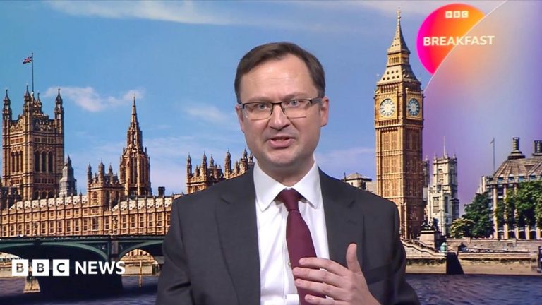 Government wants to ‘get out of prison crisis doom loop’