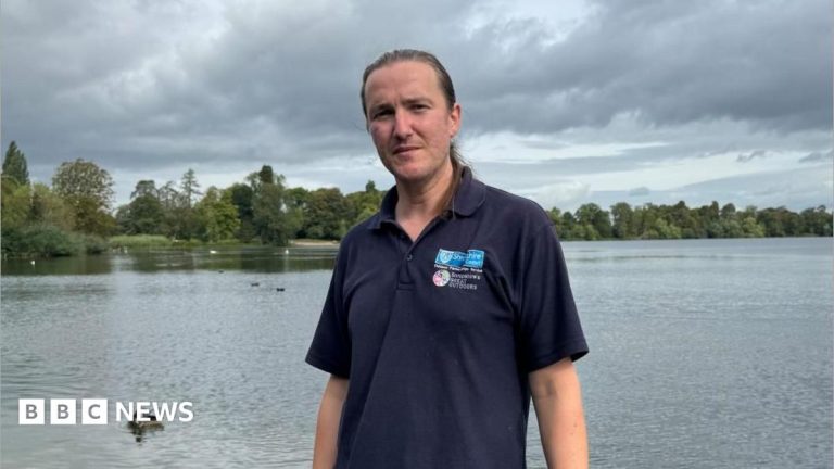Hot summer helps group clear ‘buckets’ of lake litter