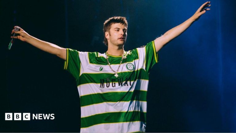 Semi-pro football club ‘in shock’ after shirt worn by Reading Festival headliners