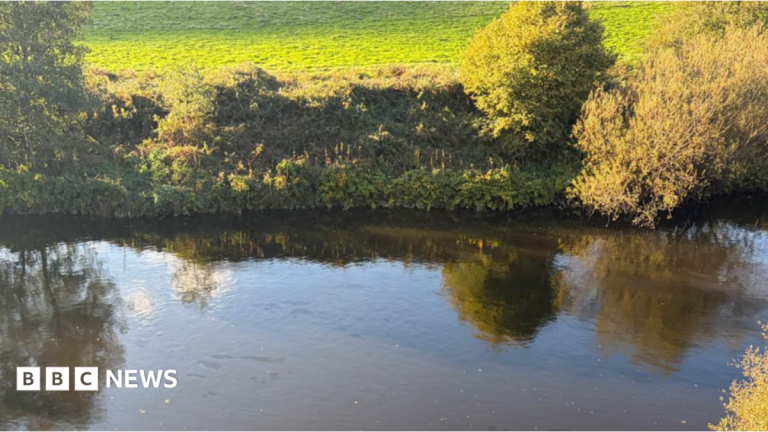 Fuel leak spreads more than two miles along River Taff