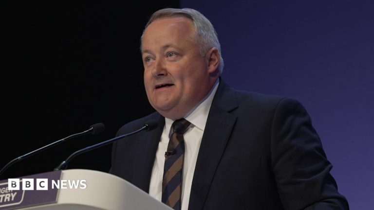 ‘Get on with the day job’ – Welsh Tory leader attacks first minister’s independence push