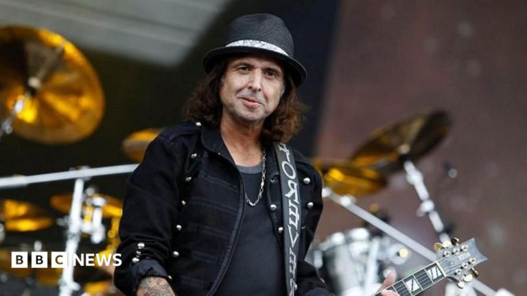 Motörhead guitarist Phil Campbell died from multi-organ failure, inquest hears